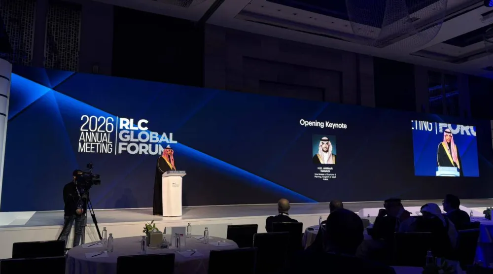 نائب وزير الاقتصاد والتخطيط السعودي المهندس عمار نقادي يتحدث في افتتاح المنتدى (الشرق الأوسط)