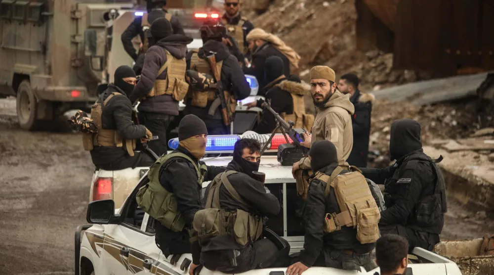 مواكب سيارات تابعة للحكومة السورية تدخل مدينة الحسكة في الشمال الشرقي 2 فبراير 2026 (أ.ف.ب)