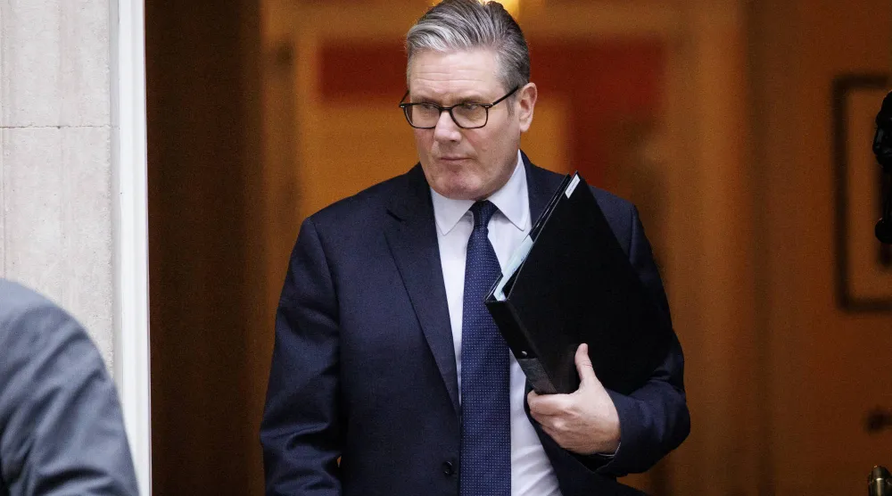 رئيس الوزراء البريطاني كير ستارمر (إ.ب.أ)