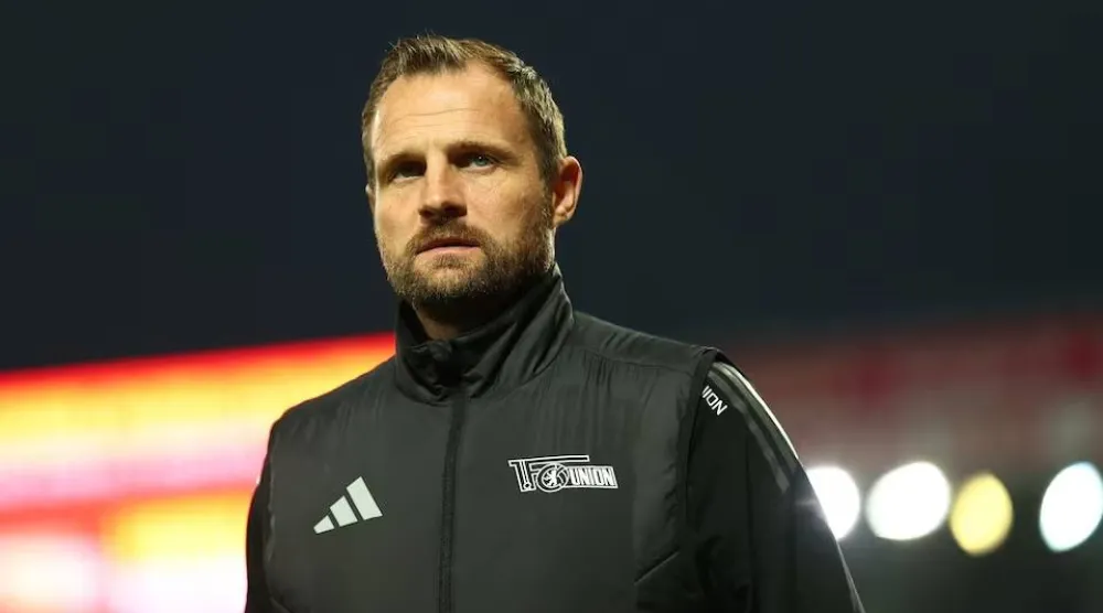 بو سفينسون مدرب يونيون برلين السابق (رويترز)