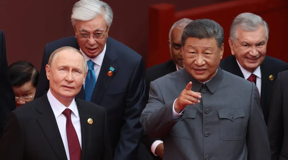 الرئيس الصيني والرئيس الروسي في بكين (إ.ب.أ)