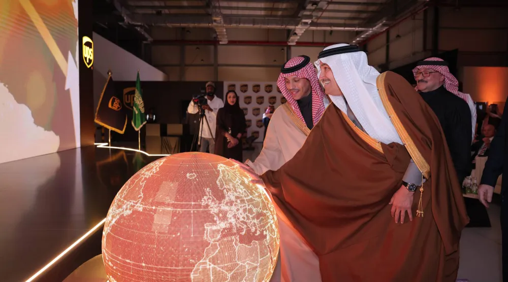 وزير النقل السعودي صالح الجاسر يفتتح مركز عمليات الوكيل المعتمد لشركة «يو بي إس» (الوزارة)