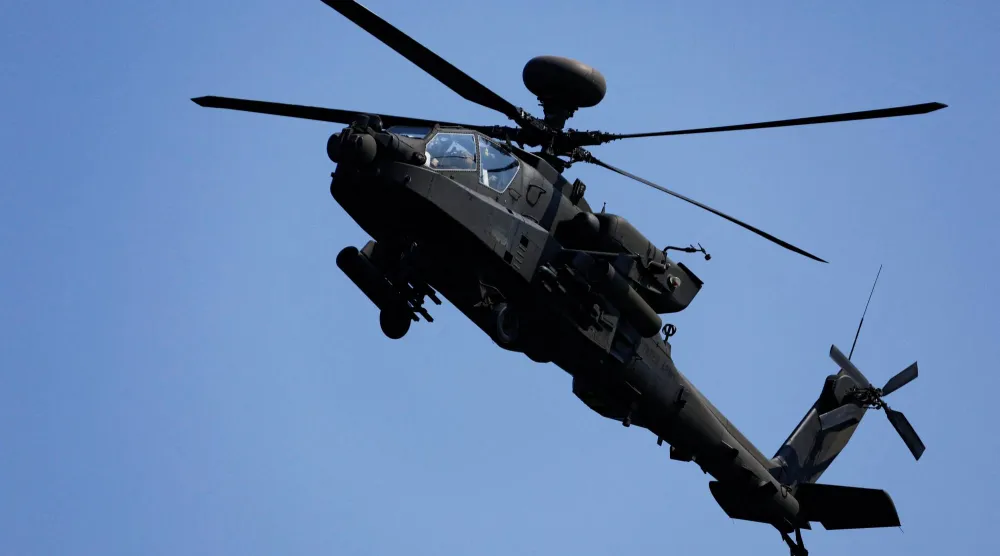 مروحية أباتشي أميركية خلال تدريب بالذخيرة الحية 14 أغسطس 2024 (رويترز)
