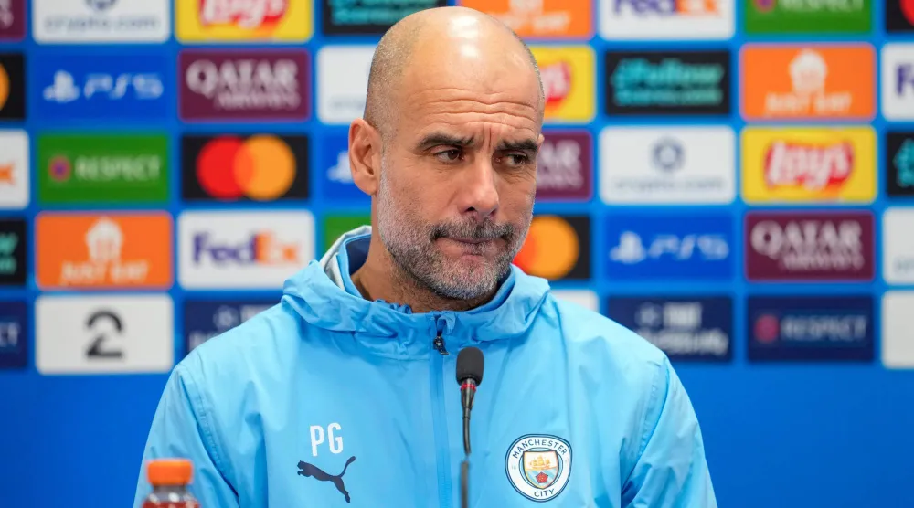 الإسباني بيب غوارديولا مدرب مانشستر سيتي (أ.ب).