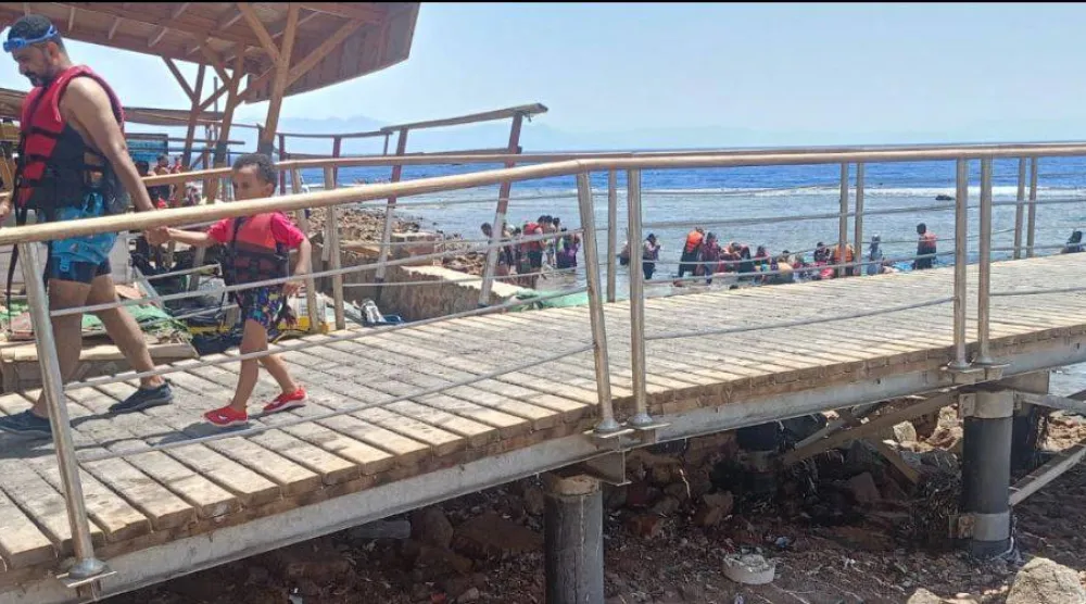 تتميز مدينة دهب بإطلالتها على البحر (فيسبوك)