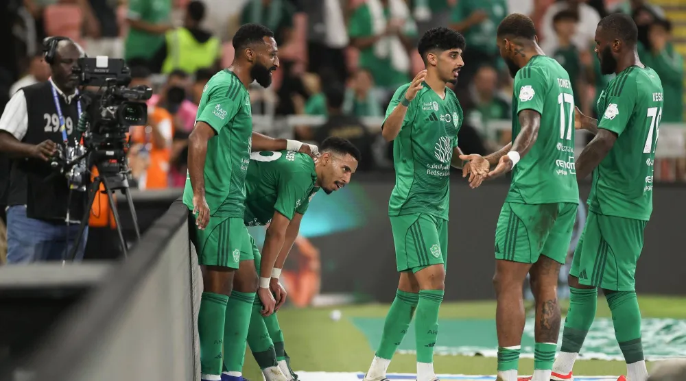 احتفالية أهلاوية بالانتصار الثمين على الحزم (تصوير: عدنان مهدلي) 