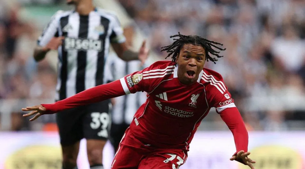 ريو نغوموها (رويترز)