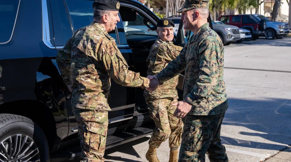 قائد الجيش العماد رودولف هيكل خلال زيارته إلى واشنطن (السفارة الأميركية في بيروت)