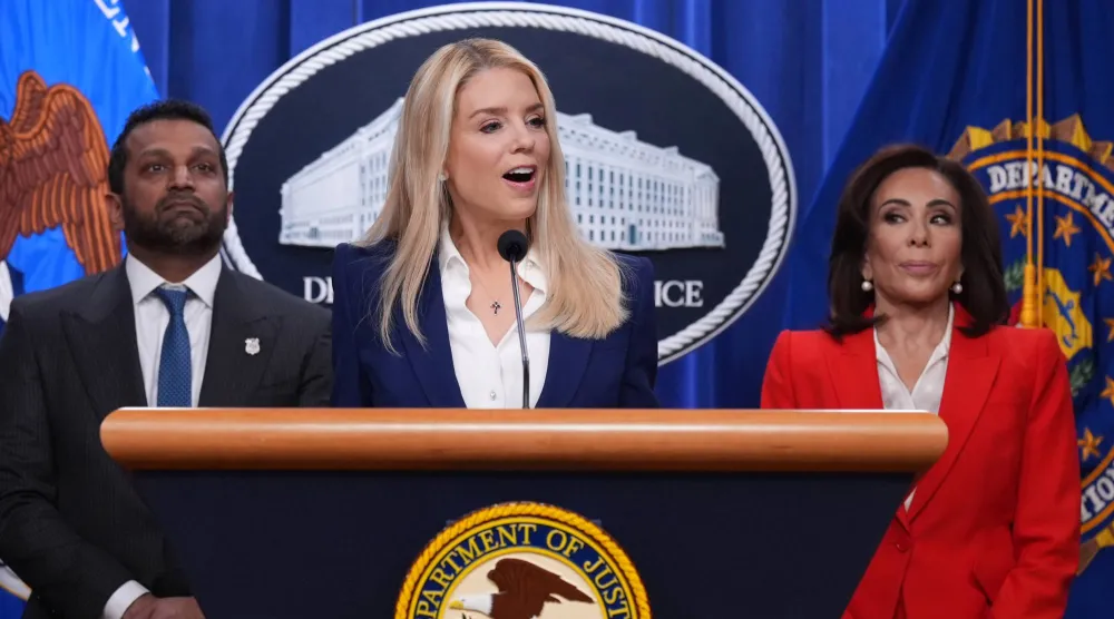 وزيرة العدل الأميركية بام بوندي (أ.ب)