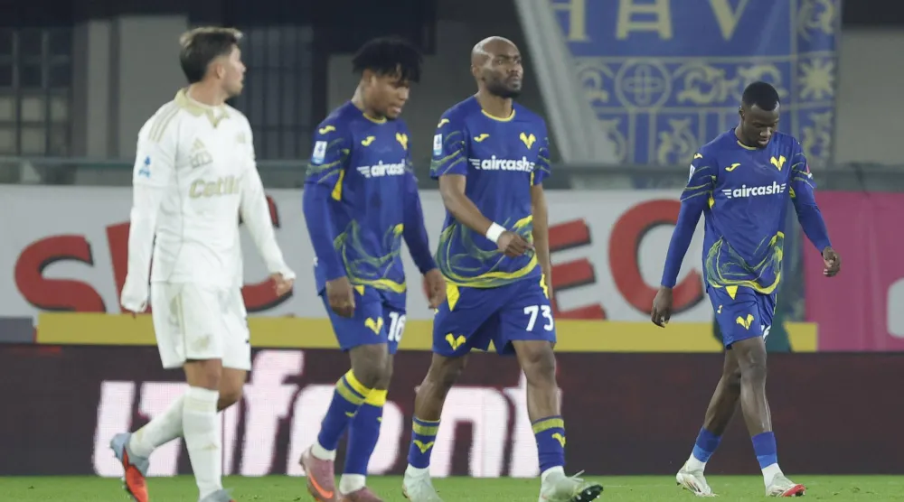 مباراة هيلاس فيرونا وبيزا، ضمن منافسات الدوري الإيطالي لكرة القدم (أ.ب.أ).