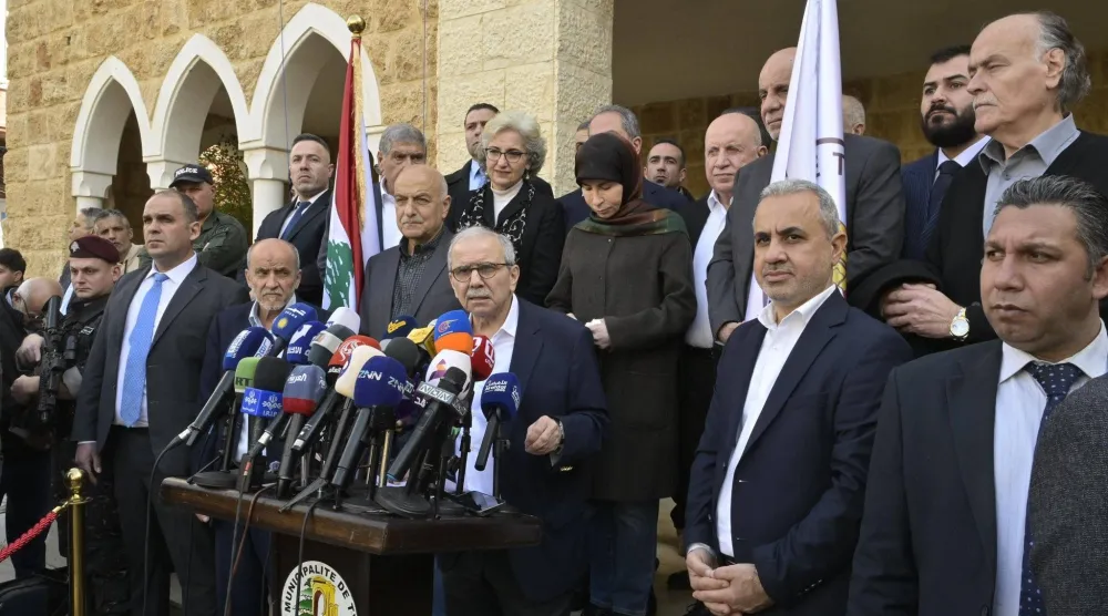 جانب من جولة نواف سلام على جنوب لبنان (حساب رئاسة مجلس الوزراء على «إكس»)