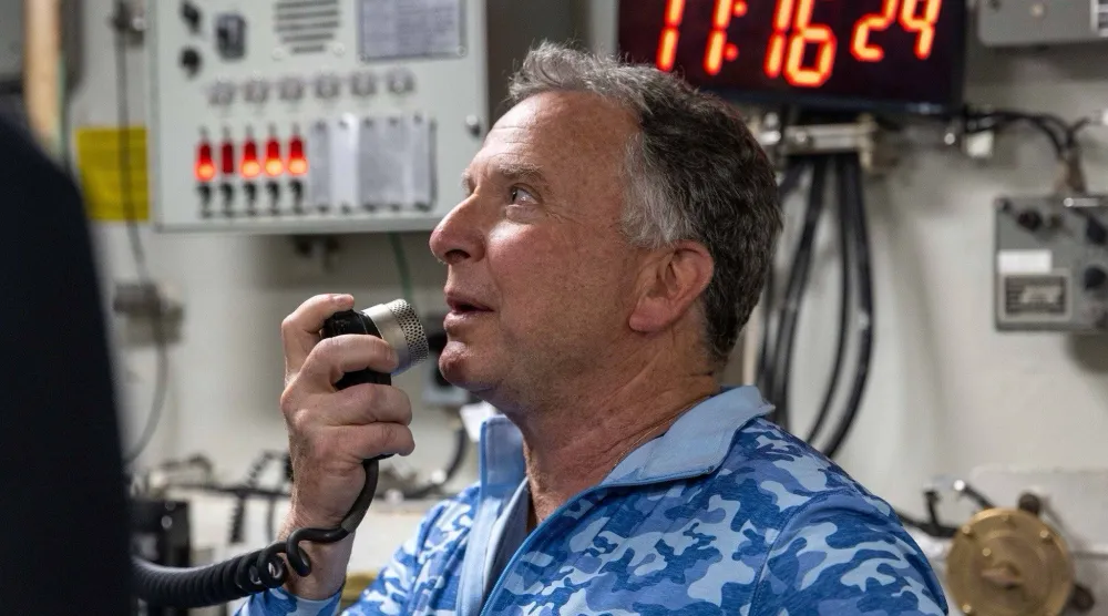 The American envoy Steve Witkoff speaks via the communication system aboard the aircraft carrier "Abraham Lincoln" (Witkoff's account on the X platform)