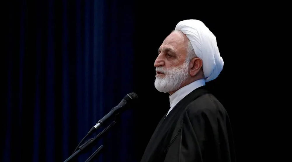 غلام حسين محسني إجئي رئيس السلطة القضائية يلقي خطاباً أمام قضاة محافظة مركزي في مدينة أراك وسط البلاد (إرنا)