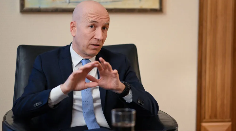 مارتن كوشر خلال مقابلة مع «رويترز» في فيينا يوم 6 فبراير 2026 (رويترز)