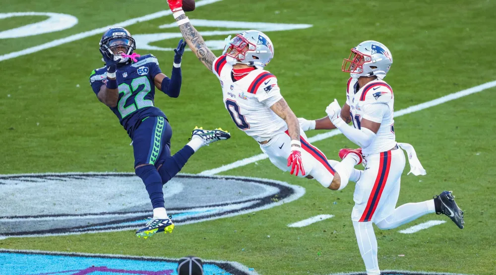 سيهوكس تقدم 12-0 بفضل الركلات مع نهاية الأرباع الثلاثة الأولى (د.ب.أ)