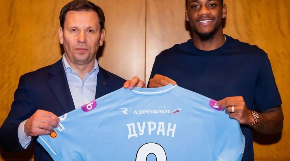 دوران قطع إعارته من فنربخشه (نادي زينيت)