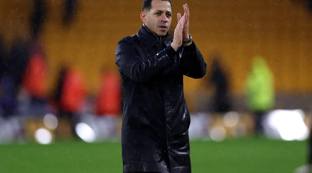 ليام روزنير مدرب تشيلسي (أ.ف.ب)