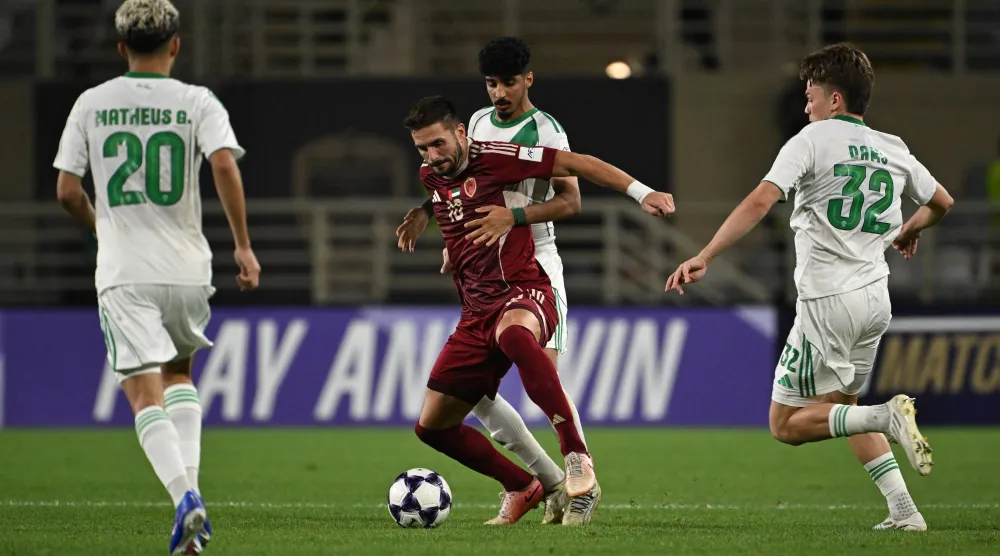 الأهلي اكتفى بنقطة وحيدة من مباراته أمام الوحدة الإماراتي (تصوير: علي خمج)