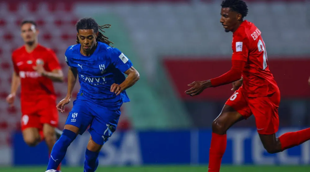 انتصارات الهلال توقفت بالتعادل لكن الصدارة مستمرة (الشرق الأوسط) 