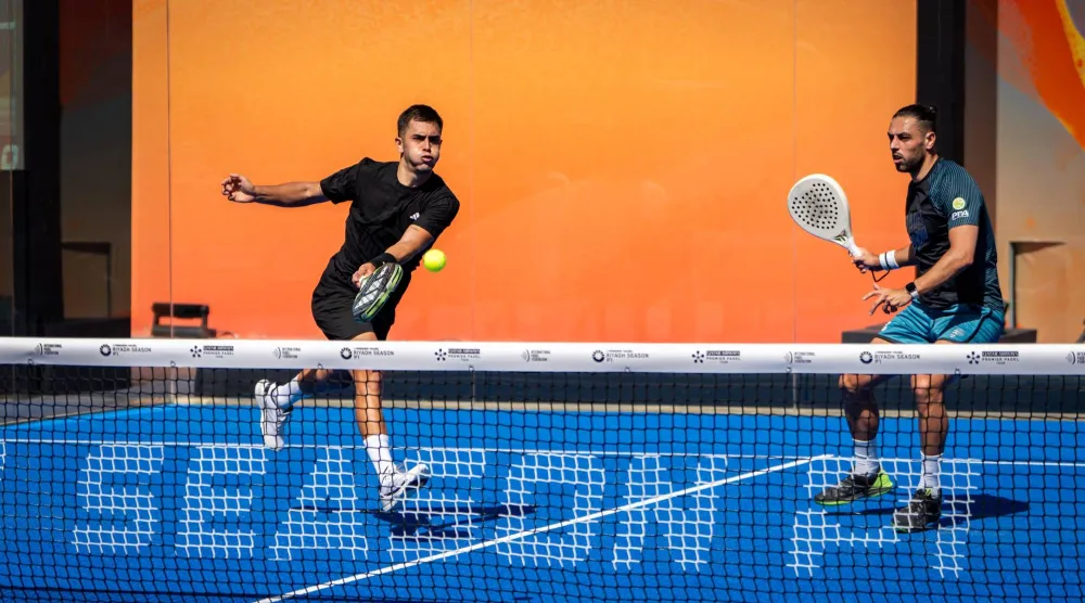 بطولة «بريمر بادل» على ملاعب «بادل راش» (موسم الرياض)