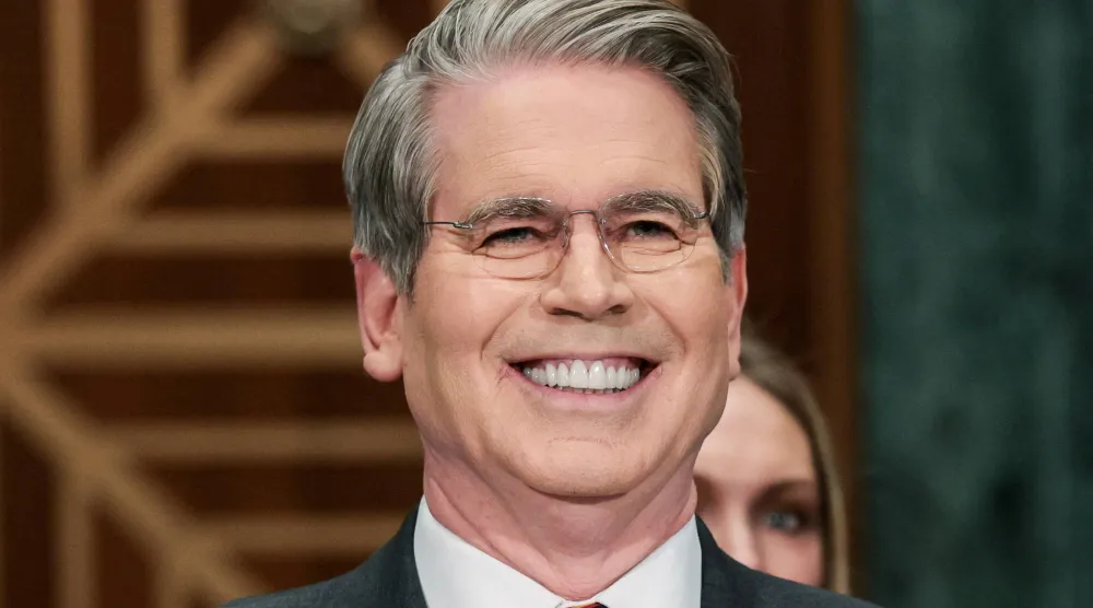 وزير الخزانة الأميركي سكوت بيسنت في مناسبة سابقة بالكونغرس الأميركي (رويترز)