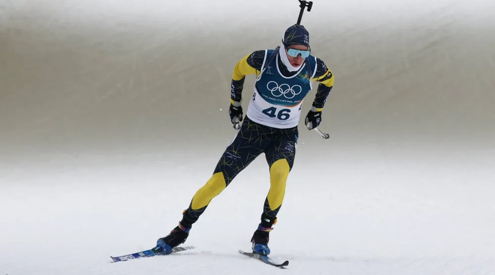  تُقام سباقات التزلج السريع على المضمارين القصير والطويل على المسافات نفسها في جميع الدورات الأولمبية (رويترز)