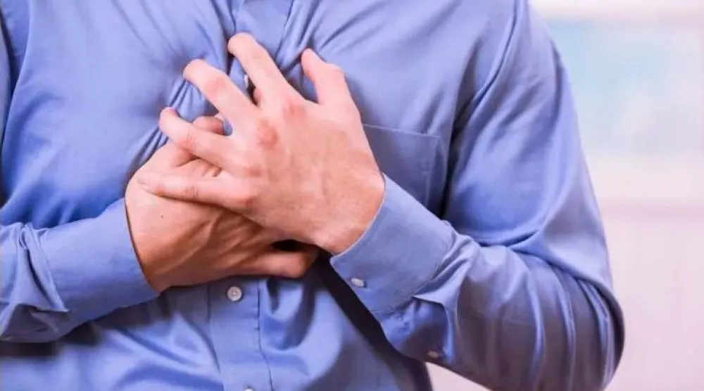  اكتشف الباحثون أن نوعا من الخلايا المناعية يصاب بالعدوى في الرئتين ومن ثم تنتقل إلى القلب (رويترز)