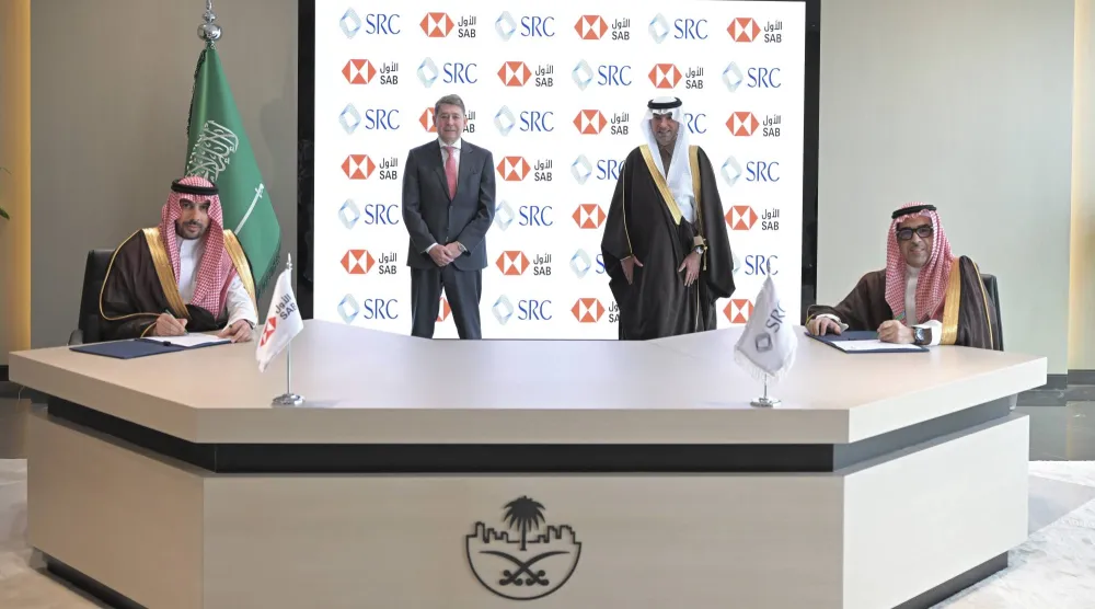 جانب من توقيع الاتفاقية في السعودية (الشركة)