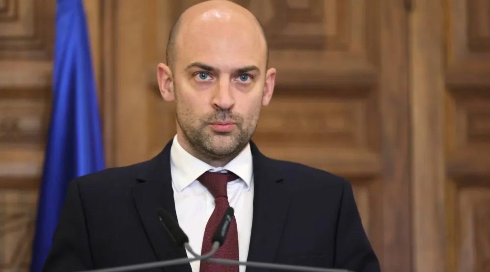 وزير الخارجية الفرنسي جان نويل بارو (إ.ب.أ)