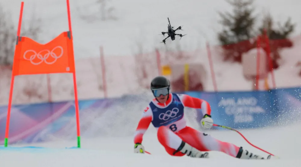 حلّقت المسيّرات بسرعة تضاهي سرعة الأبطال (رويترز)