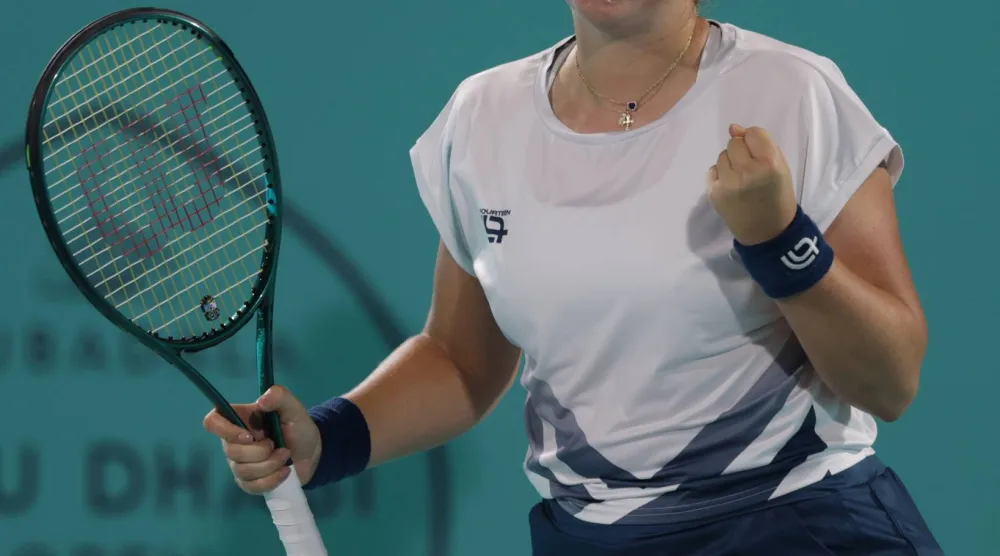 اللاتفية يلينا أوستابينكو (إ.ب.أ)