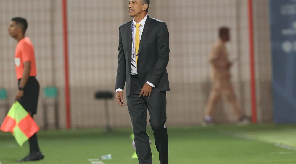 البرازيلي شاموسكا مدرب فريق التعاون (تصوير: عدنان مهدلي) 