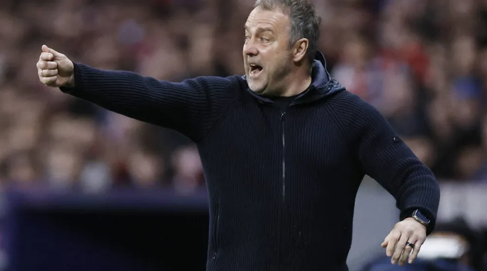 الألماني هانزي فليك مدرب برشلونة (أ.ف.ب)