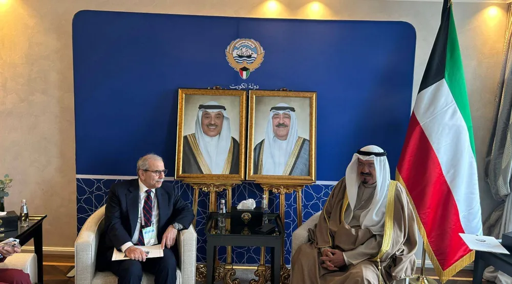 رئيس الحكومة اللبنانية نواف سلام يلتقي نظيره الكويتي الشيخ أحمد عبد الله الأحمد الصباح على هامش مؤتمر «ميونيخ» للأمن (رئاسة الحكومة اللبنانية)