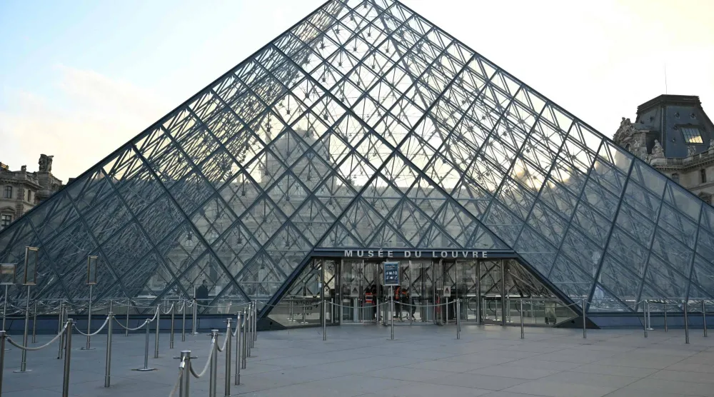 متحف اللوفر في باريس (أ.ف.ب)