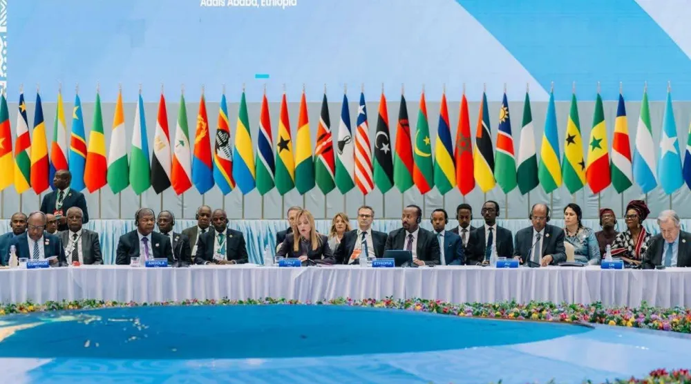 ميلوني تتحدث في ‌ختام القمة ‌الأفريقية الإيطالية الثانية ‌في أديس ⁠أبابا (إكس)