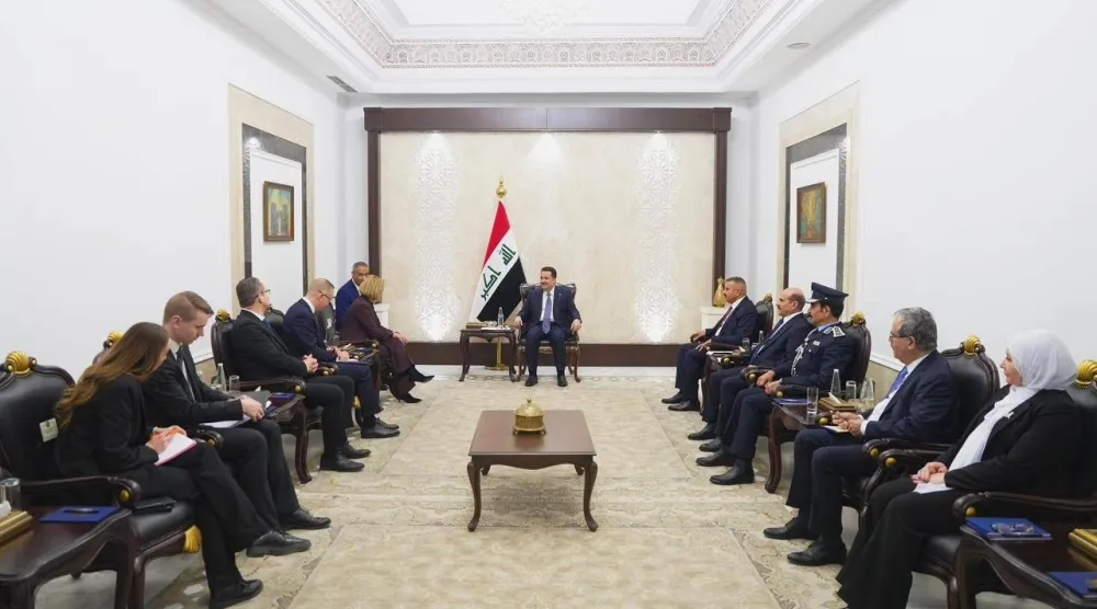 السوداني خلال إستقباله الوفد الفنلندي (وكالة الانباء العراقية)