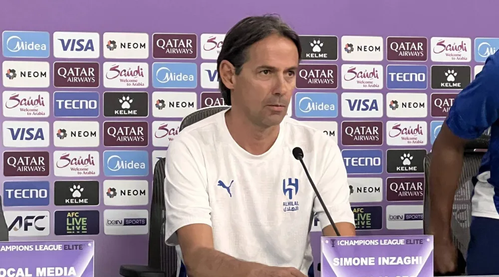 إنزاغي: ليوناردو قد لا يكون موجوداً في «الآسيوية»