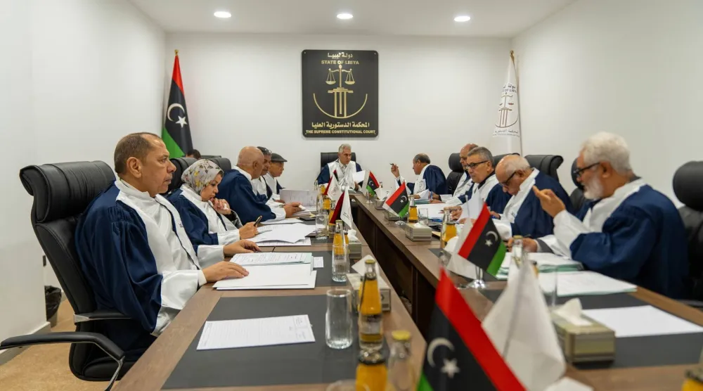 صورة وزعتها المحكمة الدستورية العليا لاجتماعها الأحد