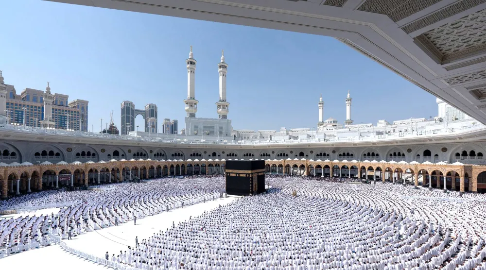 تستند الخطة التشغيلية لموسم رمضان إلى حزمة من المشروعات النوعية والإثرائية الجديدة لتعزيز جودة الخدمات ورفع كفاءة التشغيل (العناية بالحرمين)