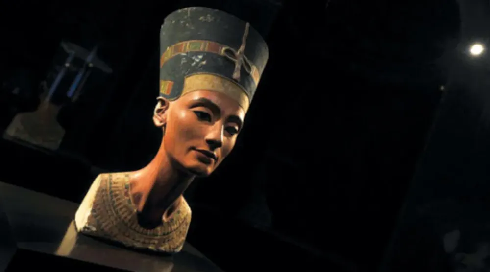رأس نفرتيتي في متحف برلين (أ.ف.ب)