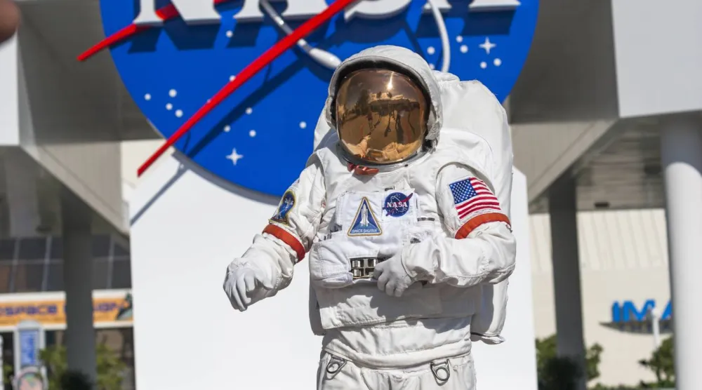 جهود أميركية حثيثة لاستكشاف القمر