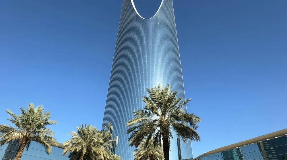 برج المملكة في الرياض التابع لـ«المملكة القابضة» (الشرق الأوسط)