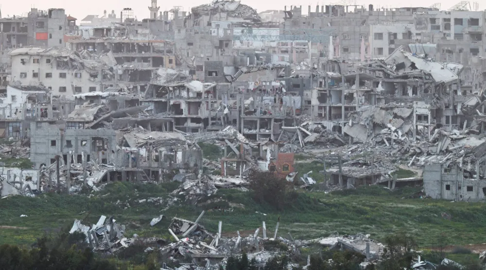 جانب من الدمار جراء الغارات الإسرائيلية على قطاع غزة (رويترز)