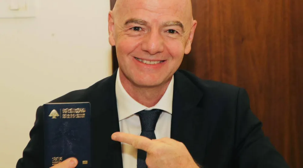 أصبح رئيس الاتحاد الدولي لكرة القدم «فيفا» جياني إنفانتينو مواطناً لبنانياً رسمياً (الشرق الأوسط)