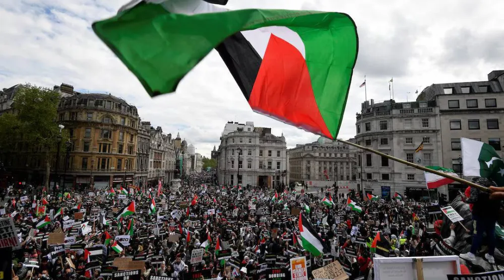 تظاهر آلاف المؤيدين للفلسطينيين في شوارع لندن بعد حرب 7 أكتوبر (أرشيفية - رويترز)