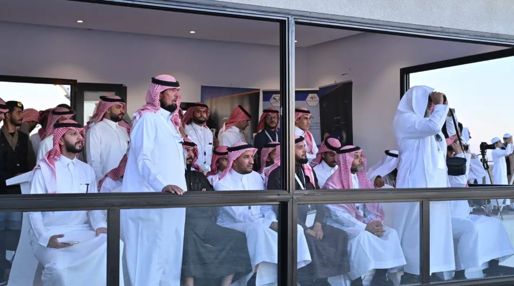 لحظة رصد هلال شهر رمضان في المرصد الفلكي بحوطة سدير (جامعة المجمعة)