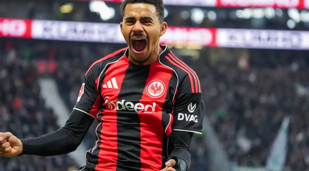 أنسغار كناوف لاعب فرانكفورت (د.ب.أ)