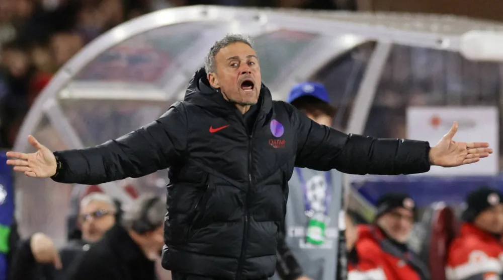Soccer Football - UEFA Champions League - Play Off - First Leg - AS Monaco v Paris St Germain - Stade Louis II, Monaco - February 17, 2026 Paris St Germain coach Luis Enrique reacts REUTERS/Manon Cruz