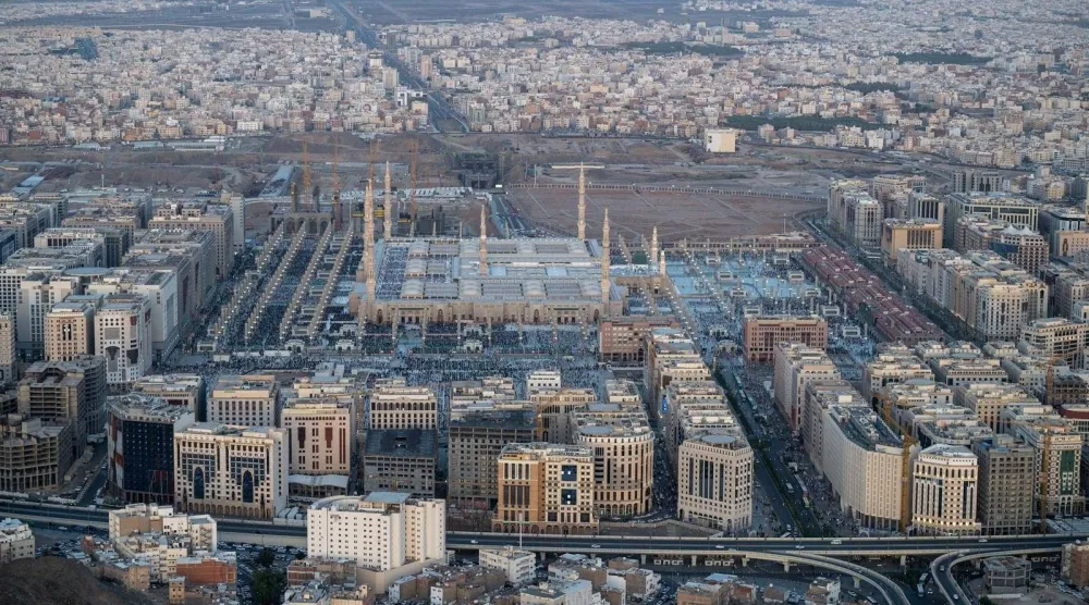 مجموعة مبانٍ وفنادق محيطة بحرم المسجد النبوي (واس)